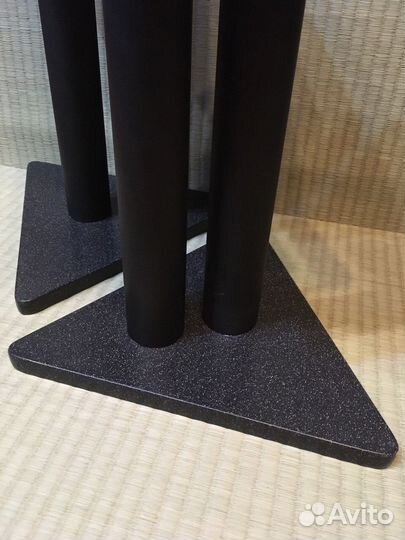 Стойки для акустики