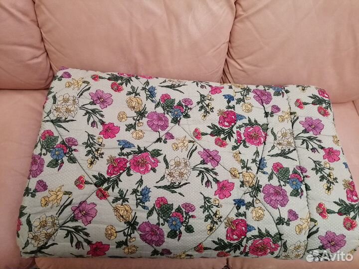 Одеяло стеганое из овечей шерсти