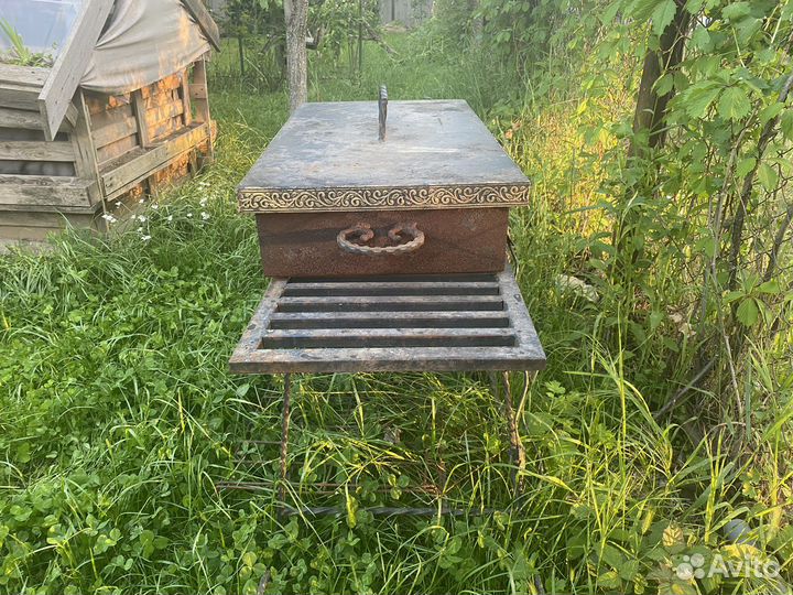 Кованые мангалы с крышей