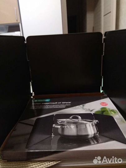 Экран защитный для плиты