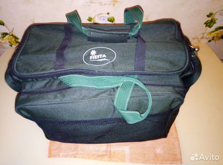 Сумка с набором посуды для пикника