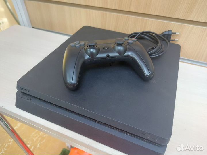 Игровая приставка play station 4 Sony 1 TB