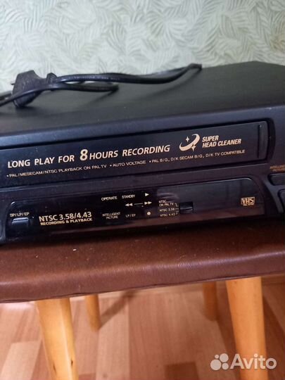 Видеомагнитофон jvc