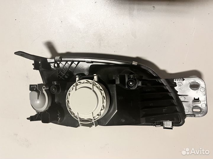 Фара левая ford fiesta (1995-2000)