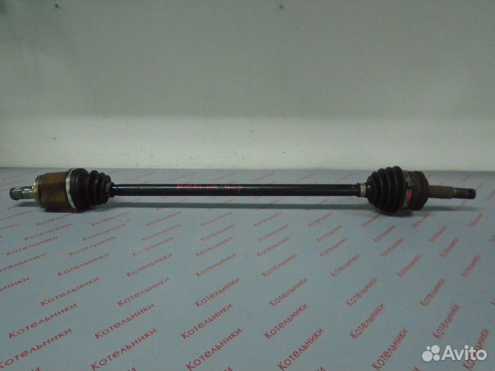 Nissan 39100-BM580 Вал приводной, правый