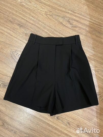 Шорты бермуды lime