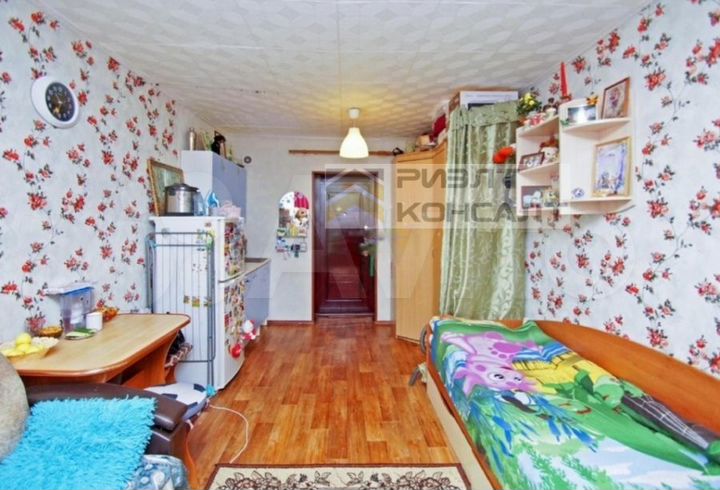 Комната 17 м² в > 9-к., 4/5 эт.