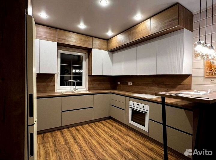 Угловая кухня с мдф фасадами в Казани