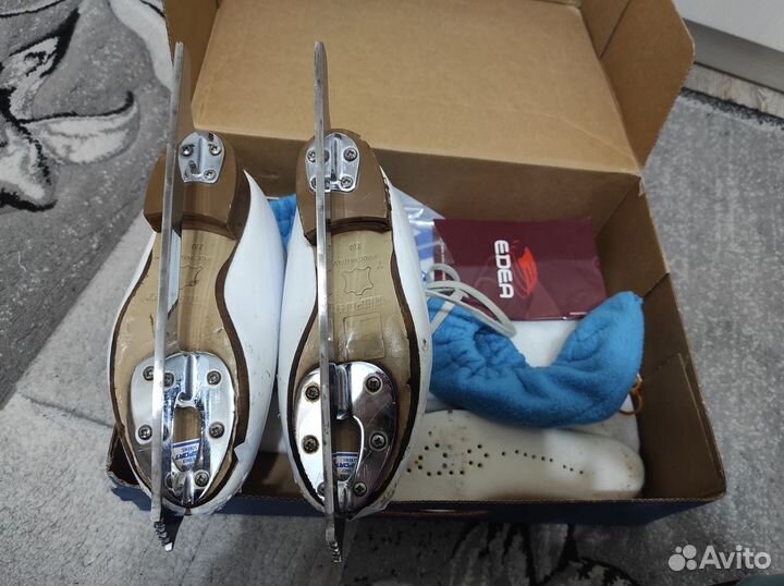 Фигурные коньки Risport RF3 pro размер 21.0