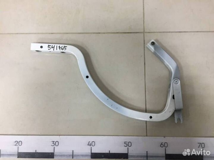 Петля крышки багажника Toyota Corolla E180 2013