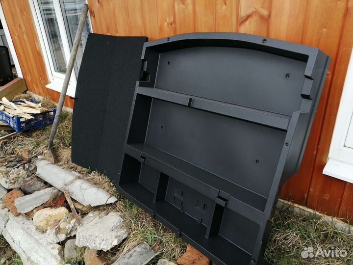 Продам органайзер mitsubishi outlander 4