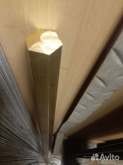 Шестигранник латунный лс59-1 27мм, длина 1025мм