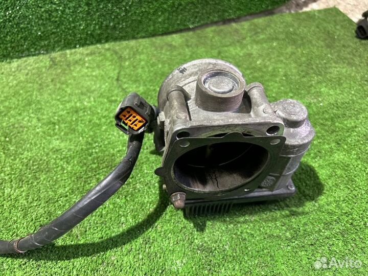 Дроссельная заслонка Nissan Murano Z50 VQ35DE