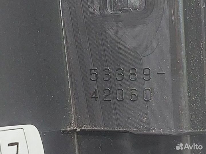 Накладка уплотнительная под капот левая Toyota