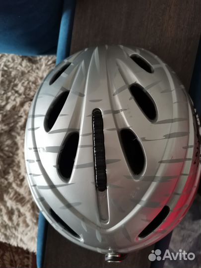 Шлем горнолыжный