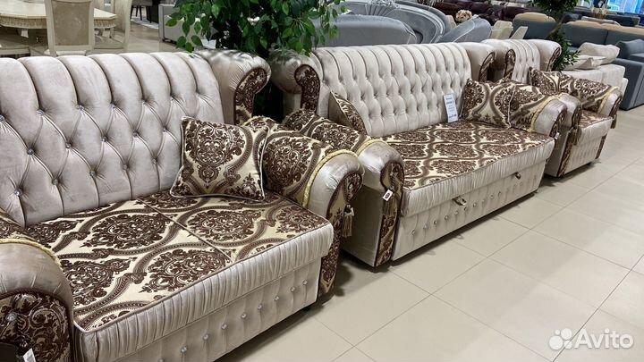 Мягкий диван тройка