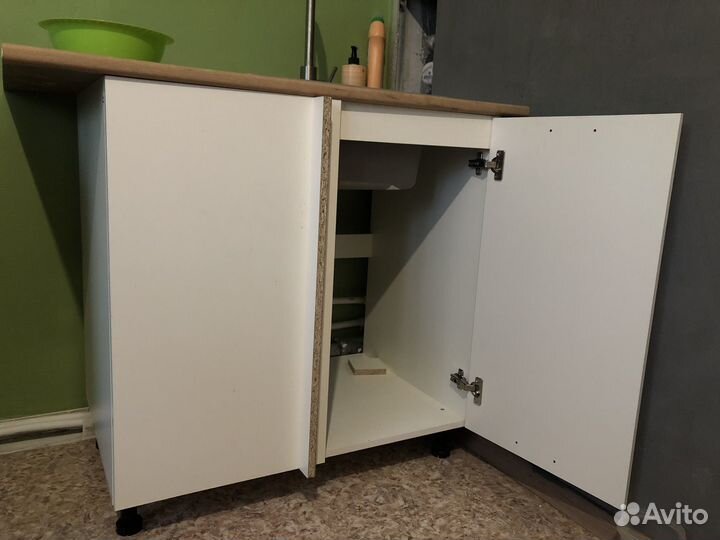 Кухонный шкаф