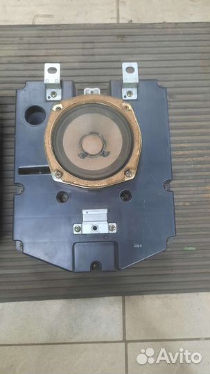 Динамики задние Тойота 4раннер сурф