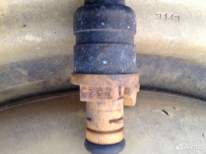 Форсунка топливная Киа Рио 1