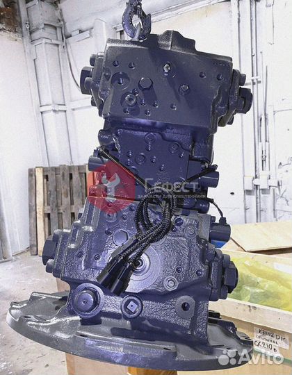 Гидравлический насос 708-2L-00500