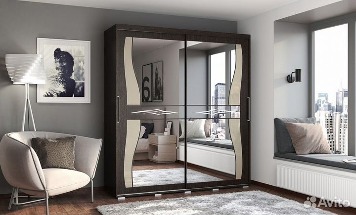 Шкаф купе вместительный