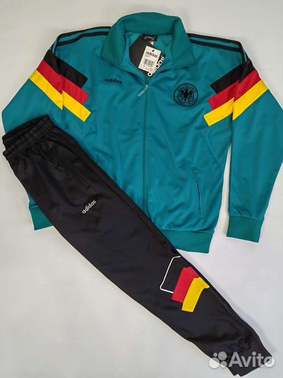 Костюм спортивный adidas 