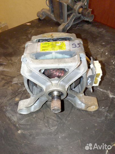 Двигататель стиральной машины