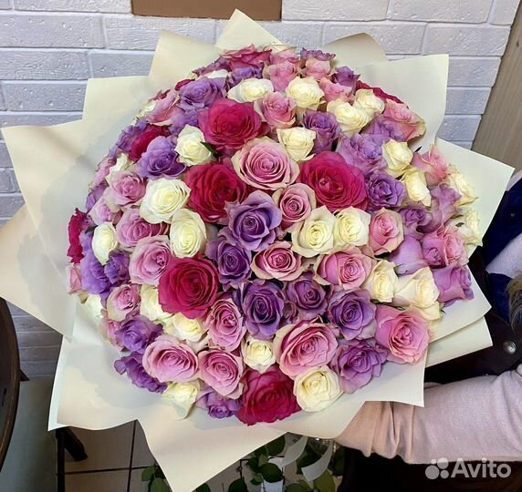 Букеты из 101 розы. Бесплатная доставка по Калуге