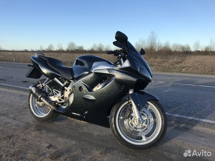 Honda cbr f4i