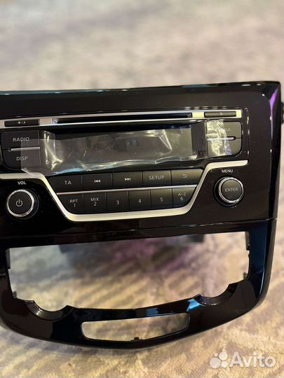 Продам штатную магнитолу с qashqaiJ11