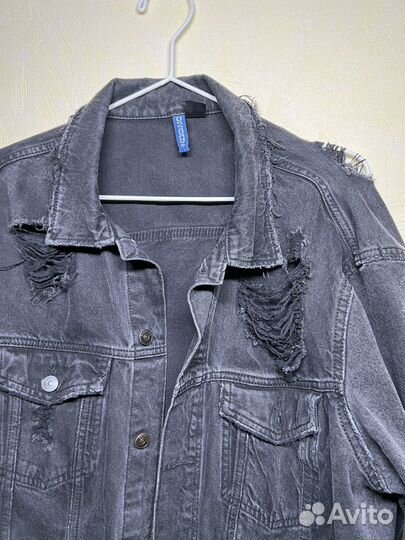 Джинсовая куртка H&M (джинсовка с разрывами)