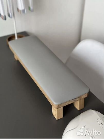 Подставка для маникюра новая