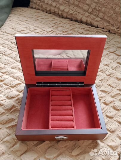 Шкатулка для украшений дерево