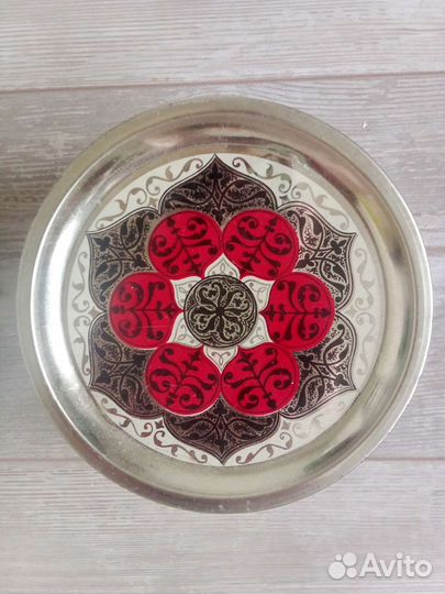 Винтажная жестяная коробка 70-е 20 века