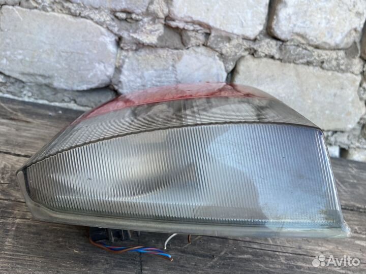 Фонарь крышки багажника ауди 80 б4
