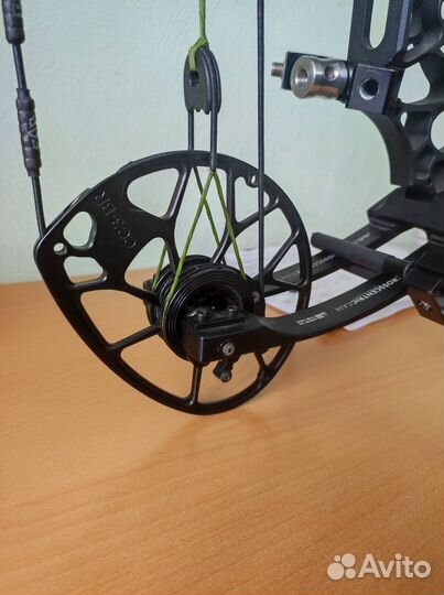 Блочный лук Mathews triax