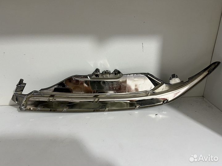 Ресничка фары правая Camry V55 оригинал