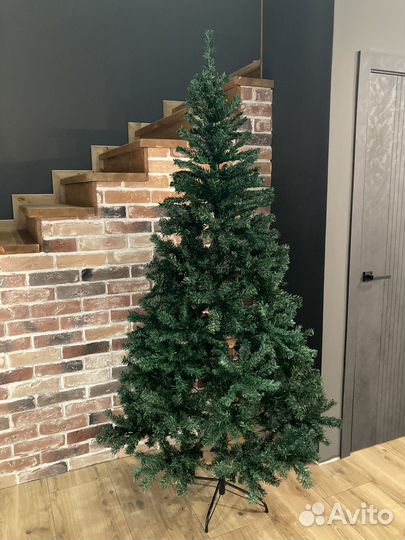 Елка искусственная 210