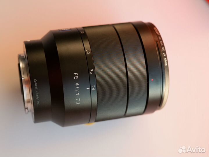 Sony 24-70mm f/4 Carl Zeiss Vario-Tessar FE