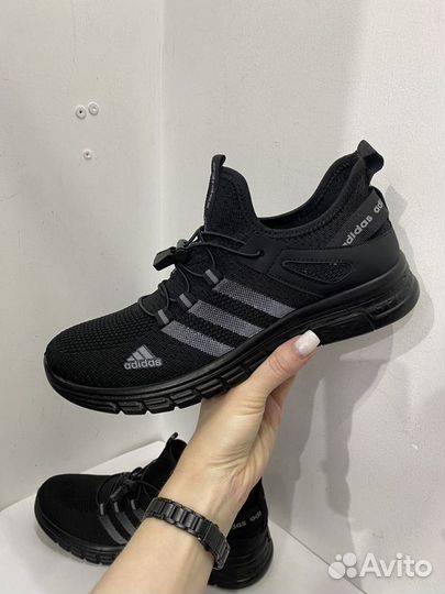 Adidas мужские кроссовки летние новые