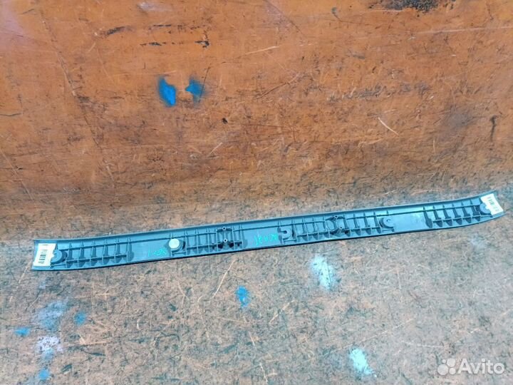 Обшивка багажника задняя Toyota Rav4 ACA21W