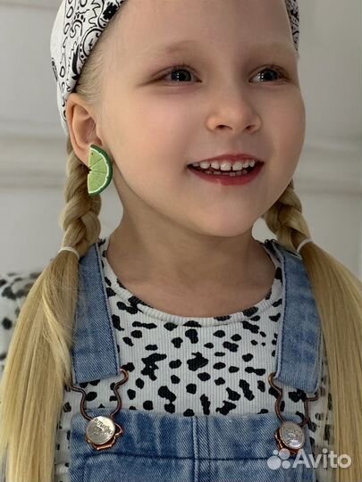 Серьги гвоздики лайм ручная работа