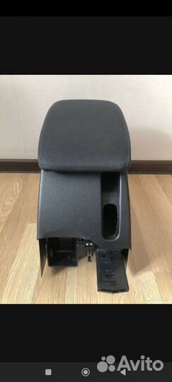 Подлокотник гольф 6(golf 6)