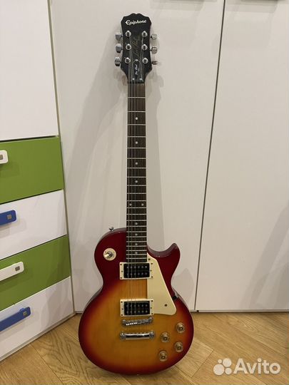 Электрогитара Epiphone les paul 100