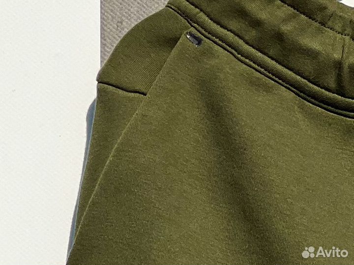 Шорты Nike Tech Fleece Olive