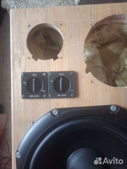 Кроссоверы Yamaha ns-1000m