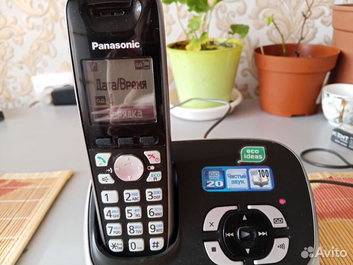 Радиотелефон Panasonic KX-TG6521RU