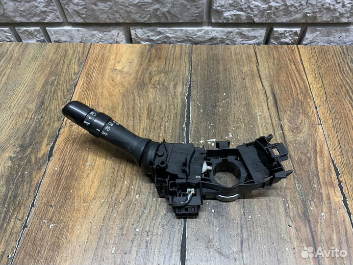 Toyota RAV 4 Переключатель поворотов подрулевой