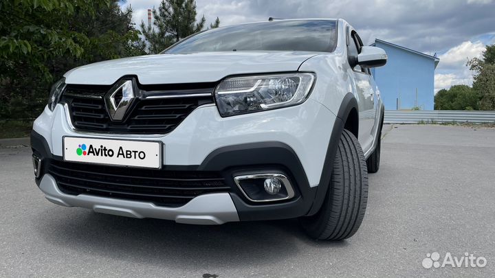 Renault Logan Stepway 1.6 AT, 2021, 31 074 км