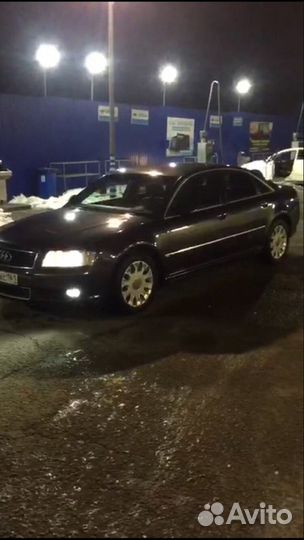 В разборе Ауди A8 D3 2003 года 3.7 мотор